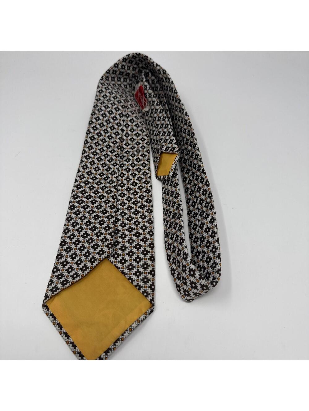 Patterned Neck Tie - Picture 2 of 3